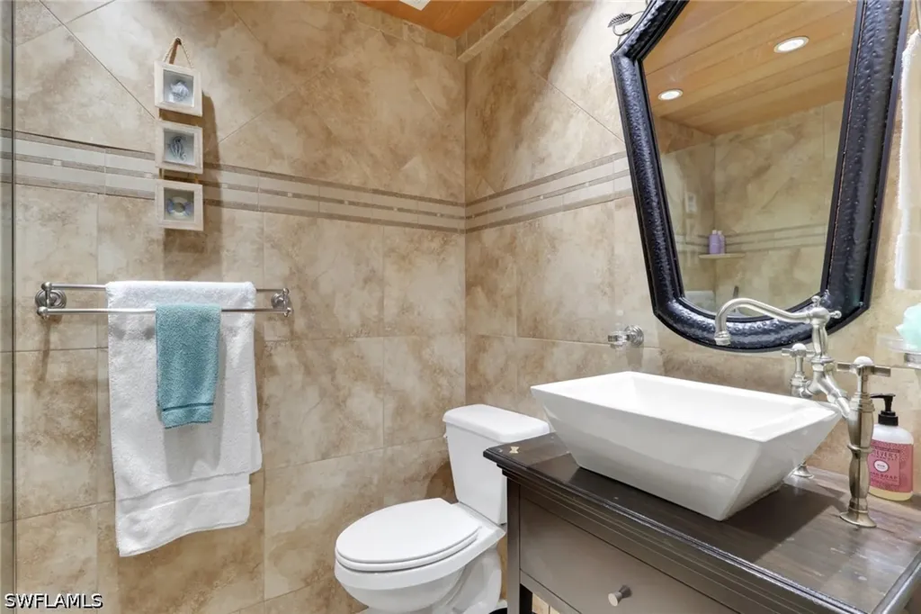 1533 Chesapeake Avenue Naples FL 34102
