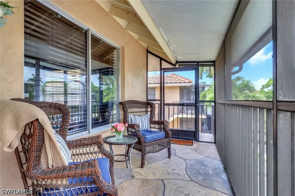1533 Chesapeake Avenue Naples FL 34102