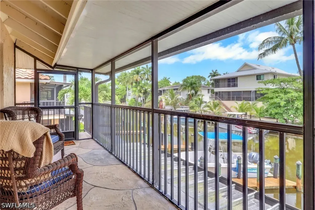 1533 Chesapeake Avenue Naples FL 34102