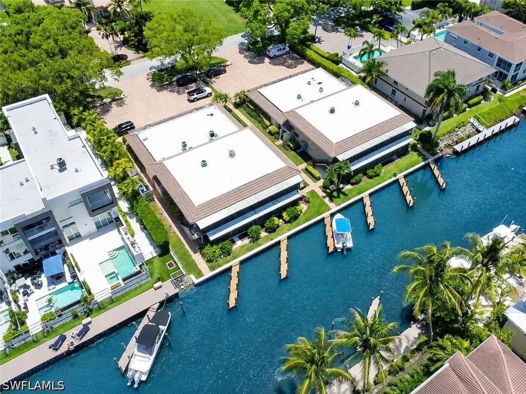 1533 Chesapeake Avenue Naples FL 34102