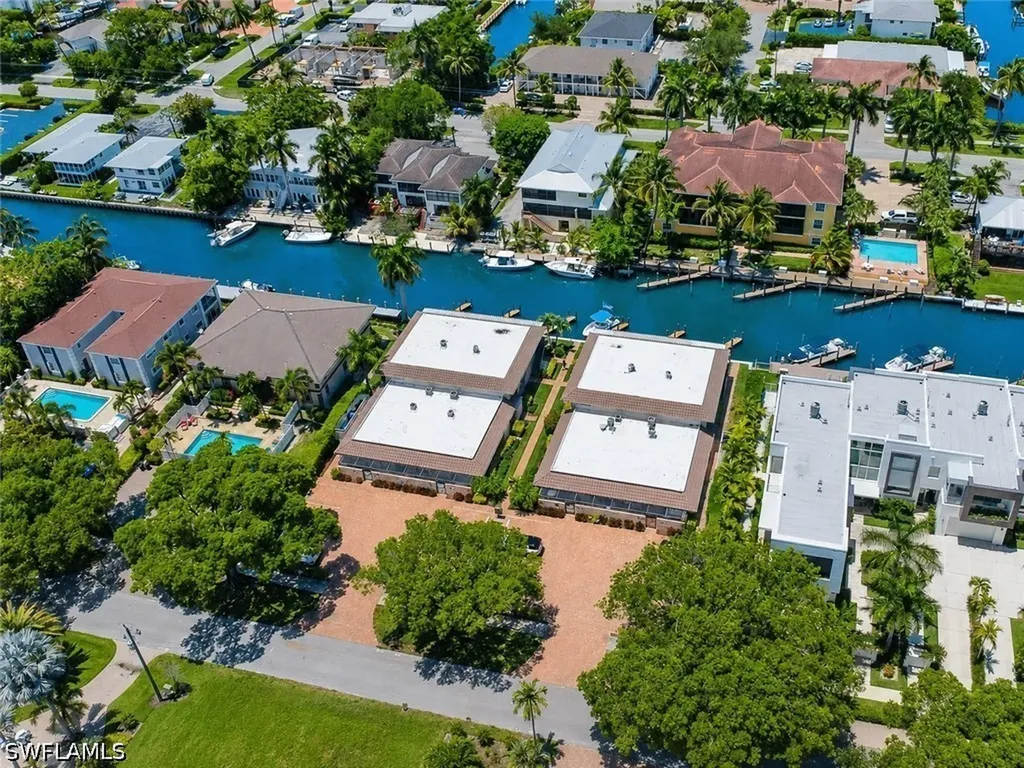 1533 Chesapeake Avenue Naples FL 34102