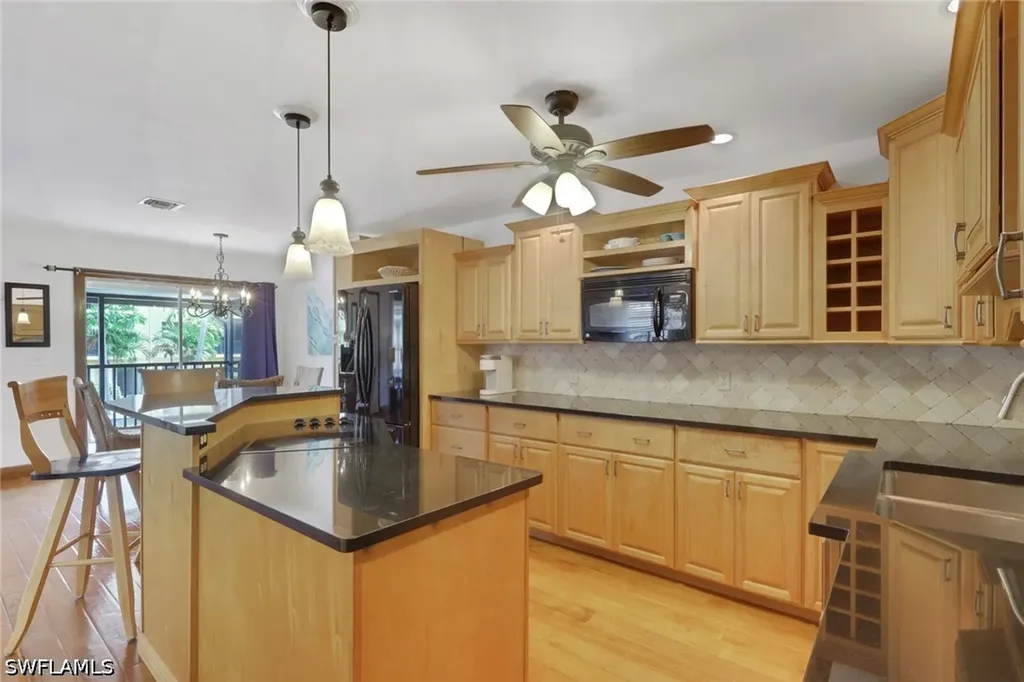 1533 Chesapeake Avenue Naples FL 34102