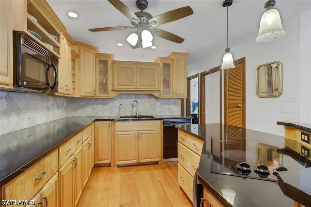 1533 Chesapeake Avenue Naples FL 34102
