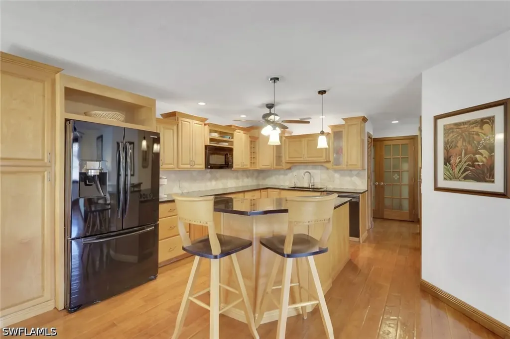 1533 Chesapeake Avenue Naples FL 34102