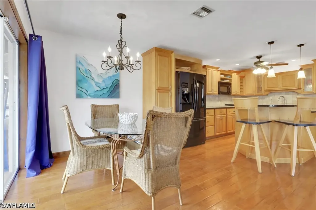 1533 Chesapeake Avenue Naples FL 34102