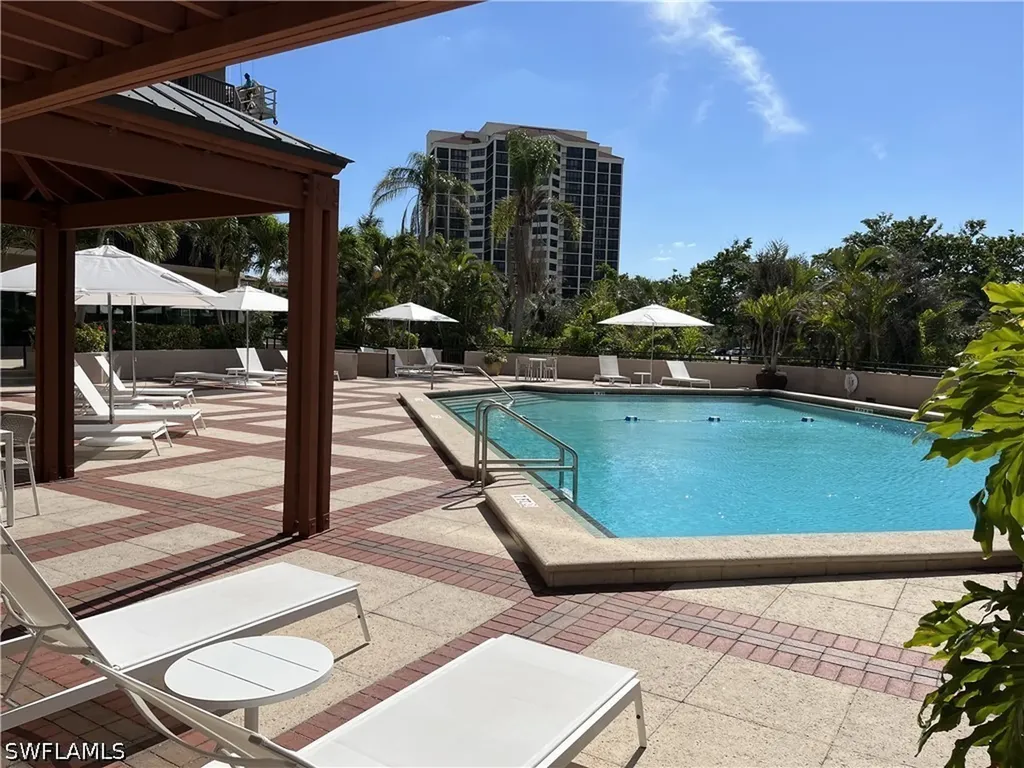 6075 Pelican Bay Boulevard Naples FL 34108
