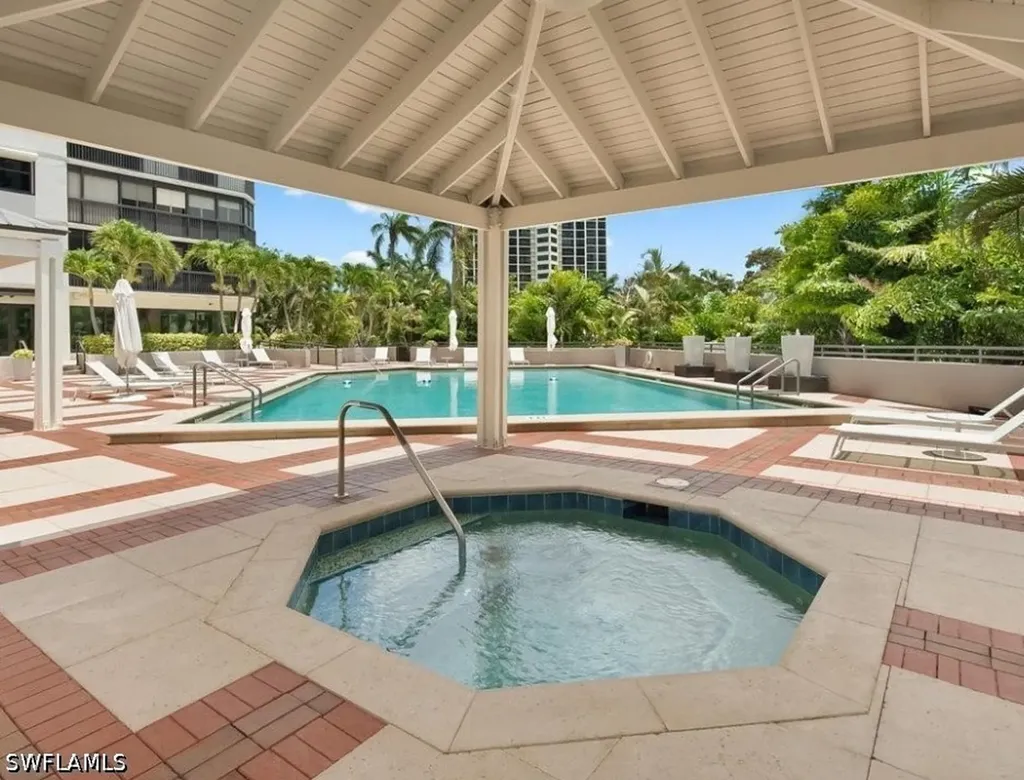 6075 Pelican Bay Boulevard Naples FL 34108