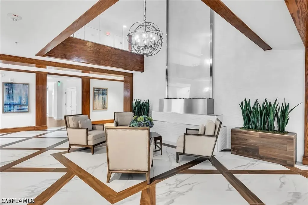 6075 Pelican Bay Boulevard Naples FL 34108
