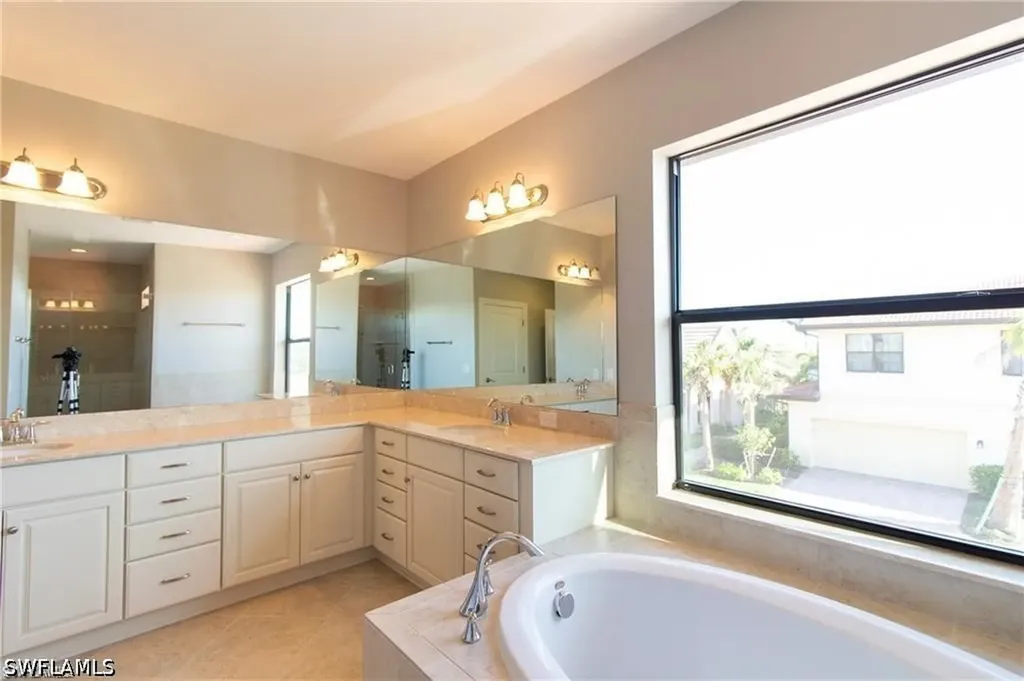1342 Kendari Terrace Naples FL 34113