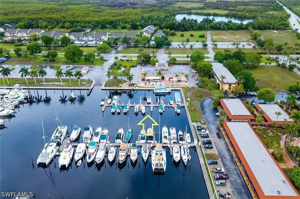 525 Newport Drive Naples FL 34114