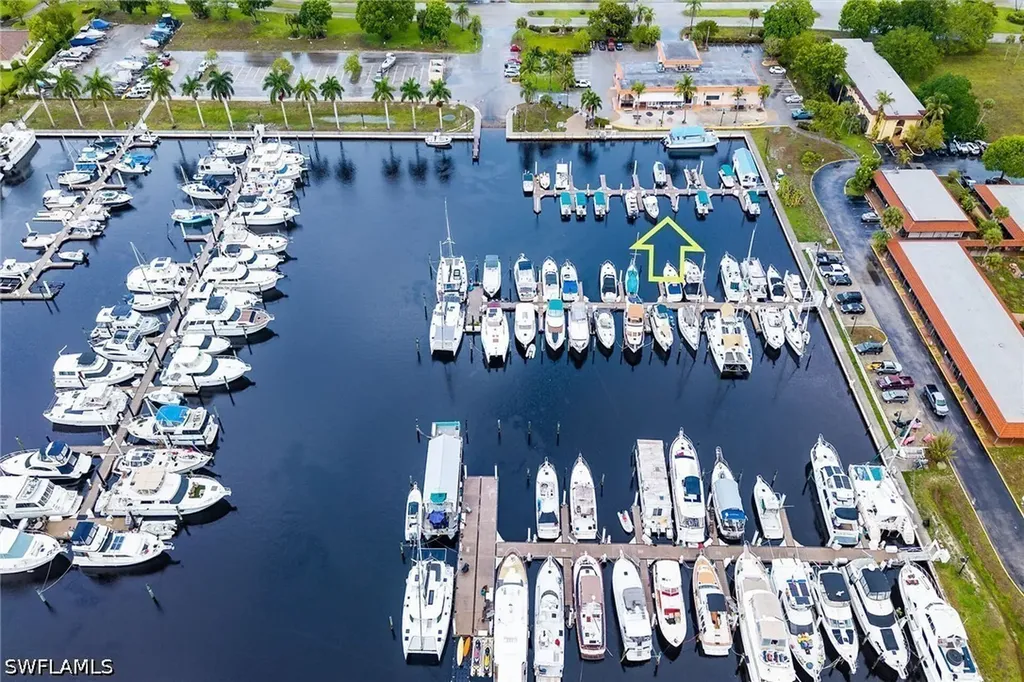 525 Newport Drive Naples FL 34114