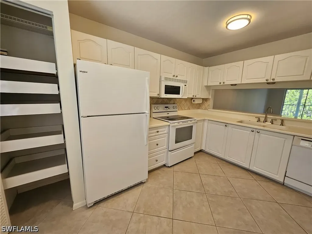 3001 Sandpiper Bay Circle Naples FL 34112