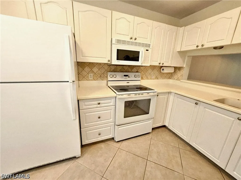 3001 Sandpiper Bay Circle Naples FL 34112
