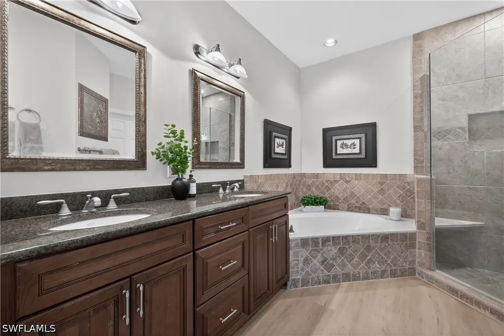 5035 Yacht Harbor Drive Naples FL 34112
