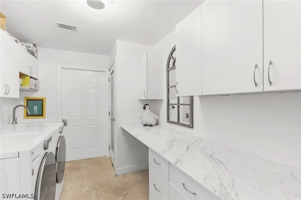 2205 Noble Court Naples FL 34110