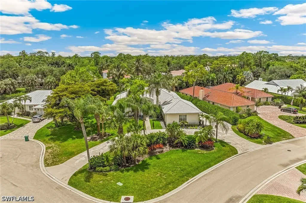 2205 Noble Court Naples FL 34110