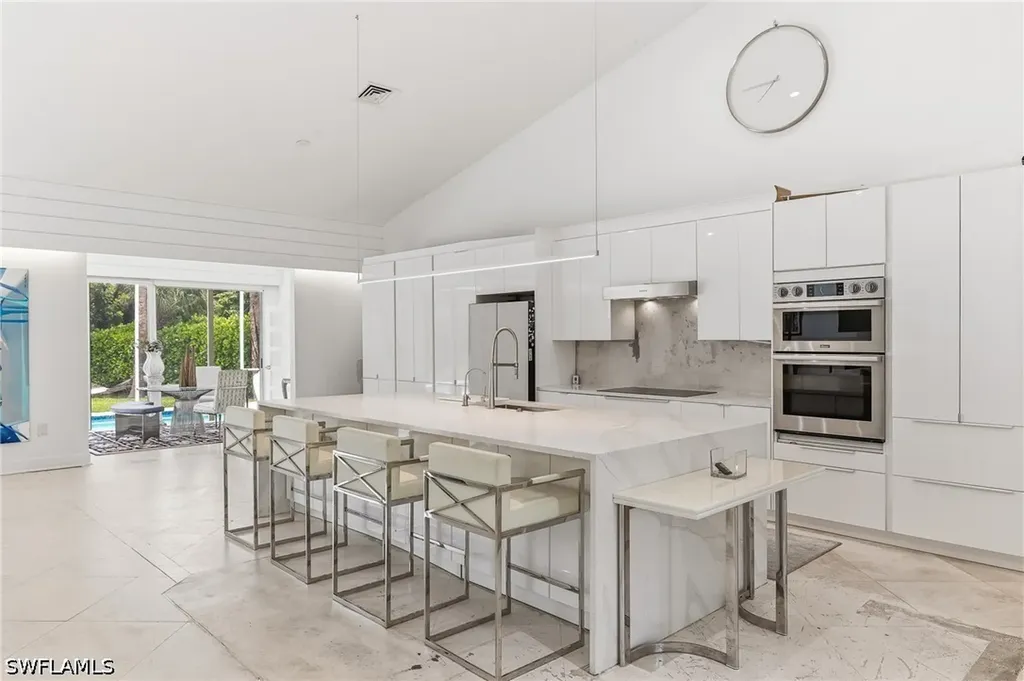 2205 Noble Court Naples FL 34110