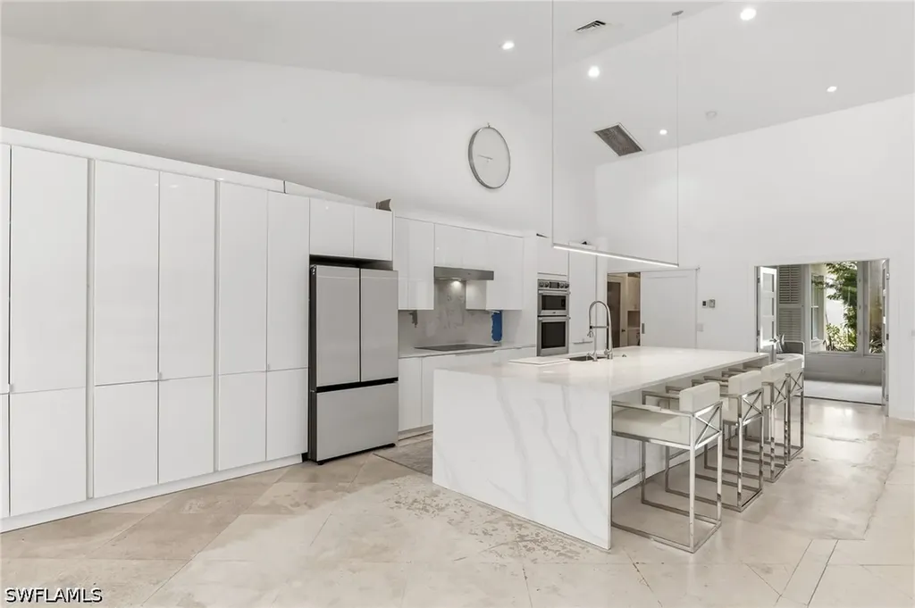 2205 Noble Court Naples FL 34110