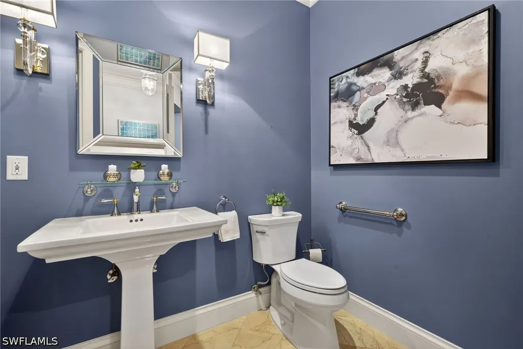 625 5th Avenue S Naples FL 34102