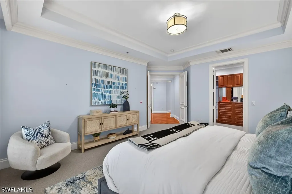 625 5th Avenue S Naples FL 34102