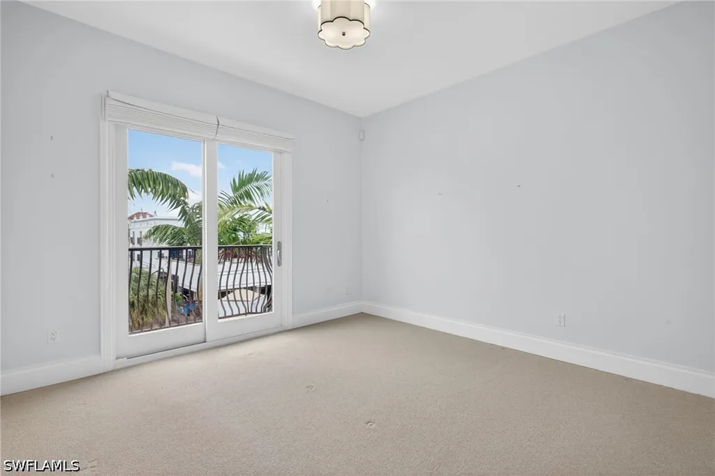 625 5th Avenue S Naples FL 34102