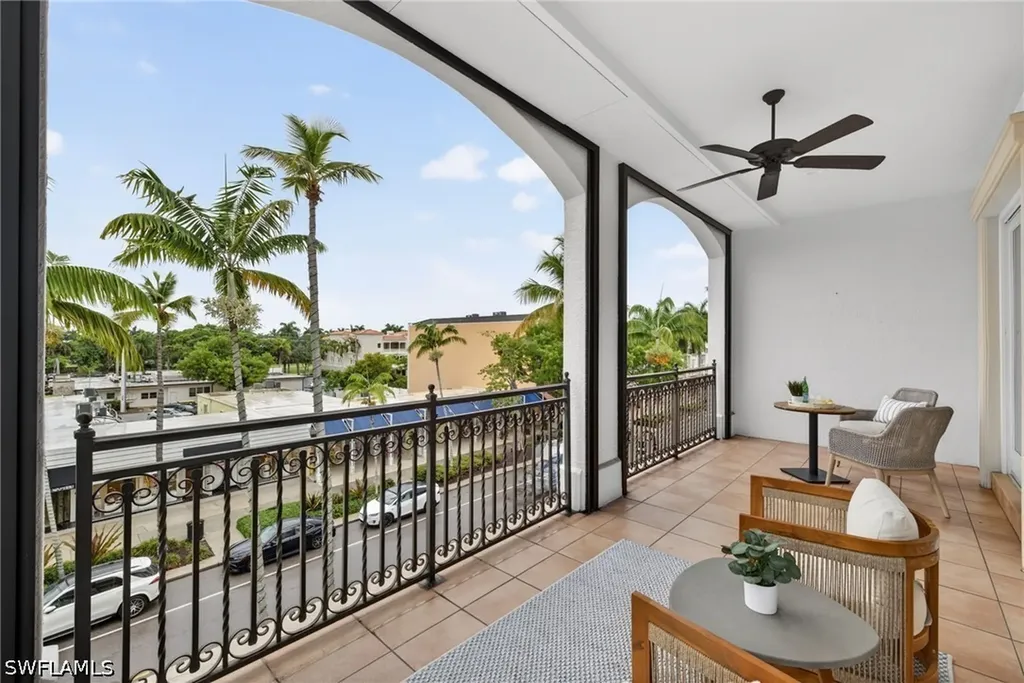 625 5th Avenue S Naples FL 34102