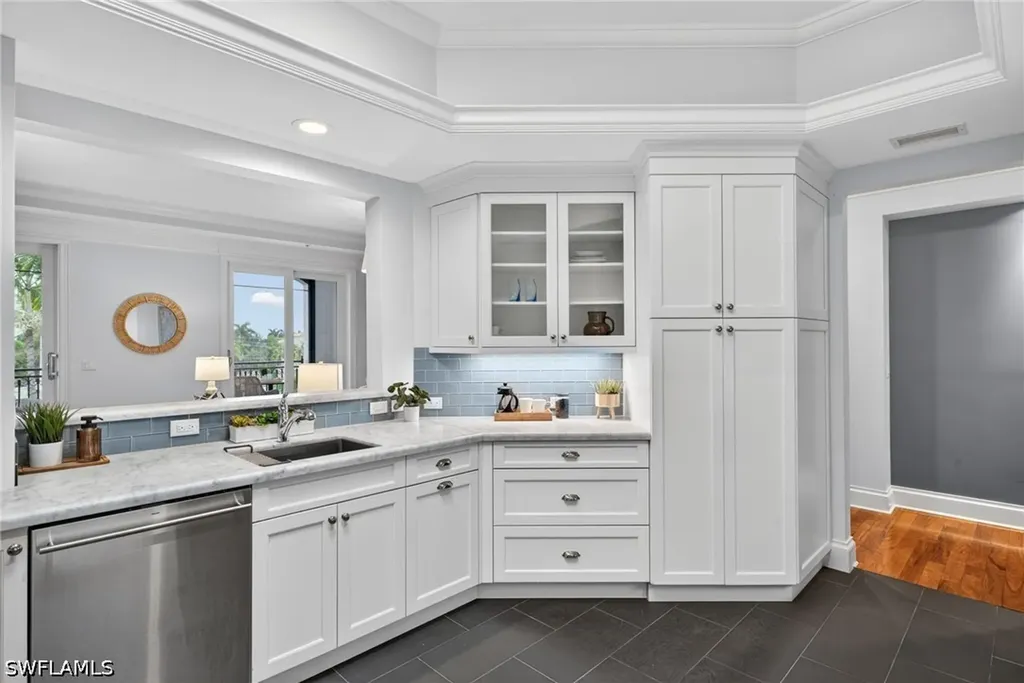 625 5th Avenue S Naples FL 34102