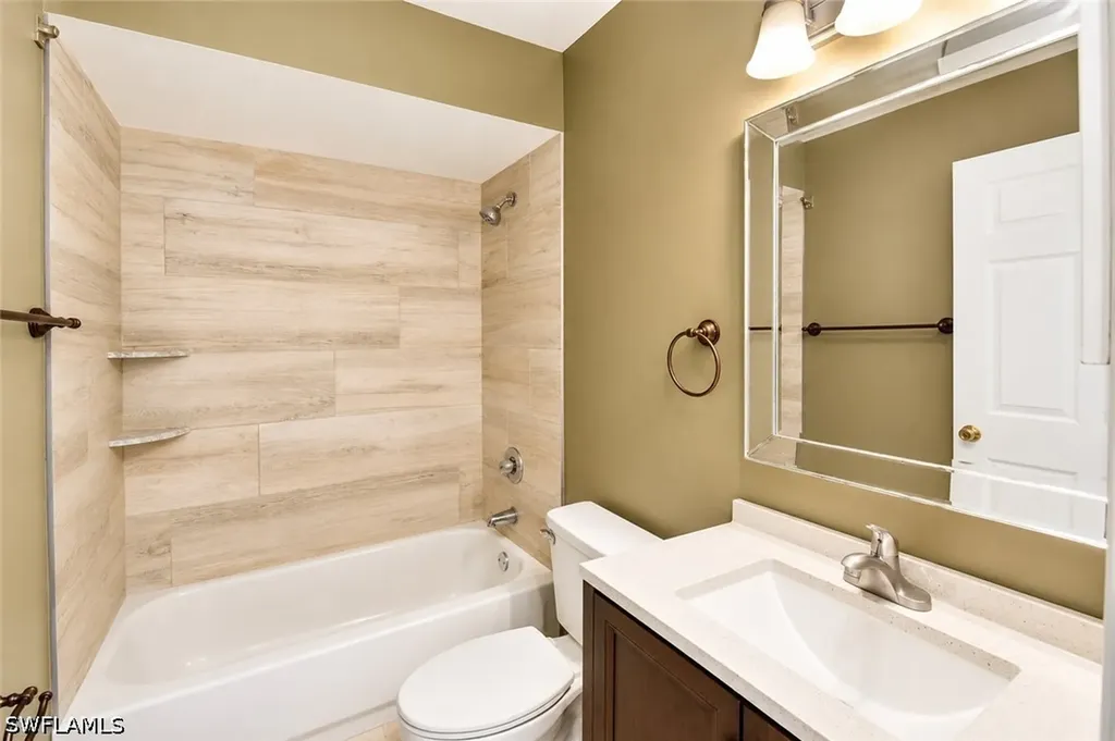 169 Grand Oaks Way Naples FL 34110