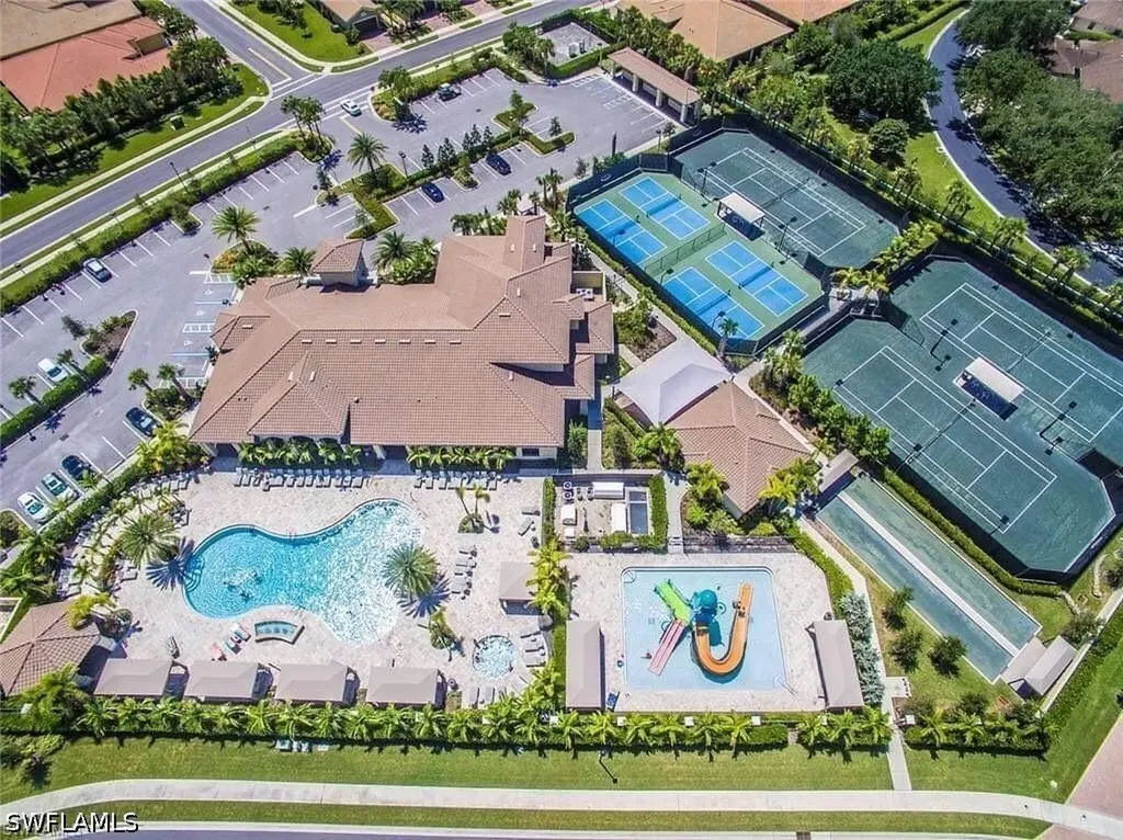13728 Luna Drive Naples FL 34109
