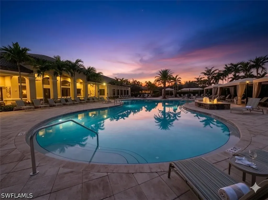 13728 Luna Drive Naples FL 34109