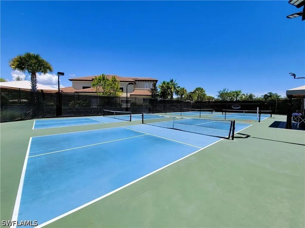 13728 Luna Drive Naples FL 34109