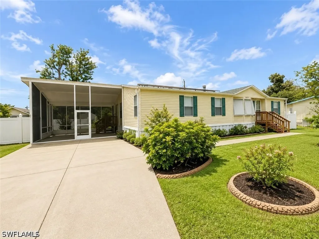 8269 Penny Drive North Fort Myers FL 33917
