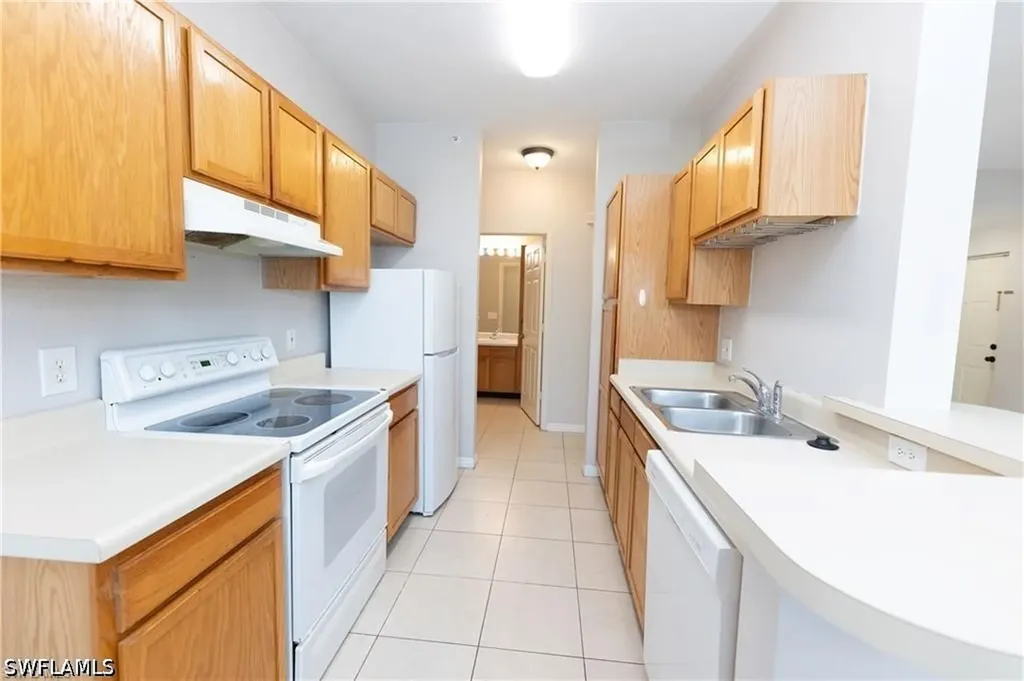 7975 Preserve Circle Naples FL 34119