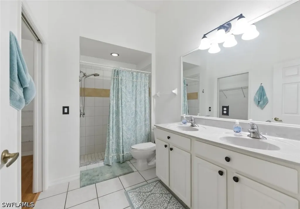 7780 Woodbrook Circle Naples FL 34104