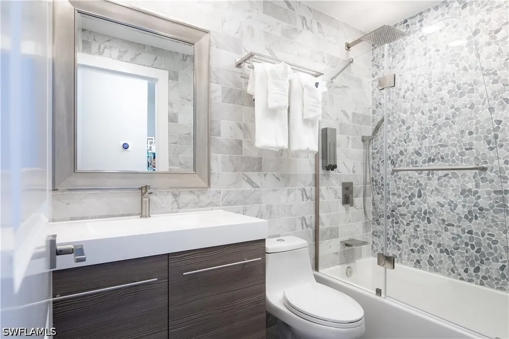 3323 Olympic Drive Naples FL 34105