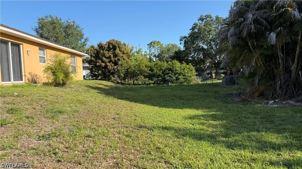 663 Dubarry Avenue S Lehigh Acres FL 33974