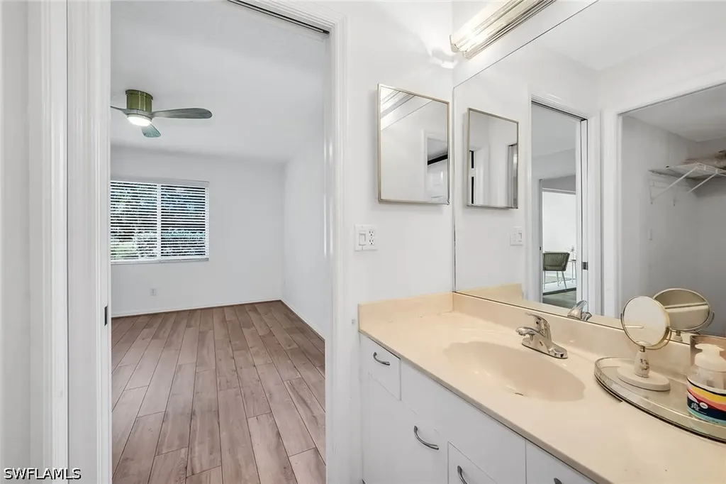208 Furse Lakes Circle Naples FL 34104