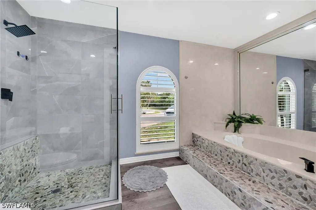 260 20th Avenue NE Naples FL 34120