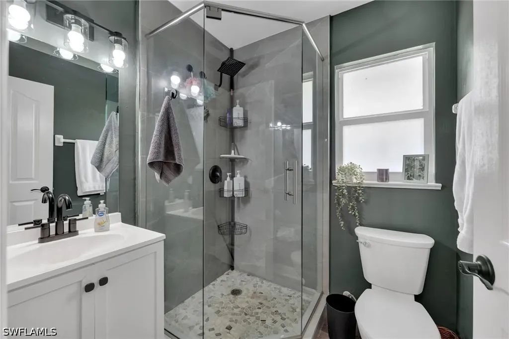 260 20th Avenue NE Naples FL 34120