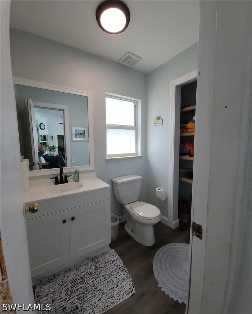 260 20th Avenue NE Naples FL 34120