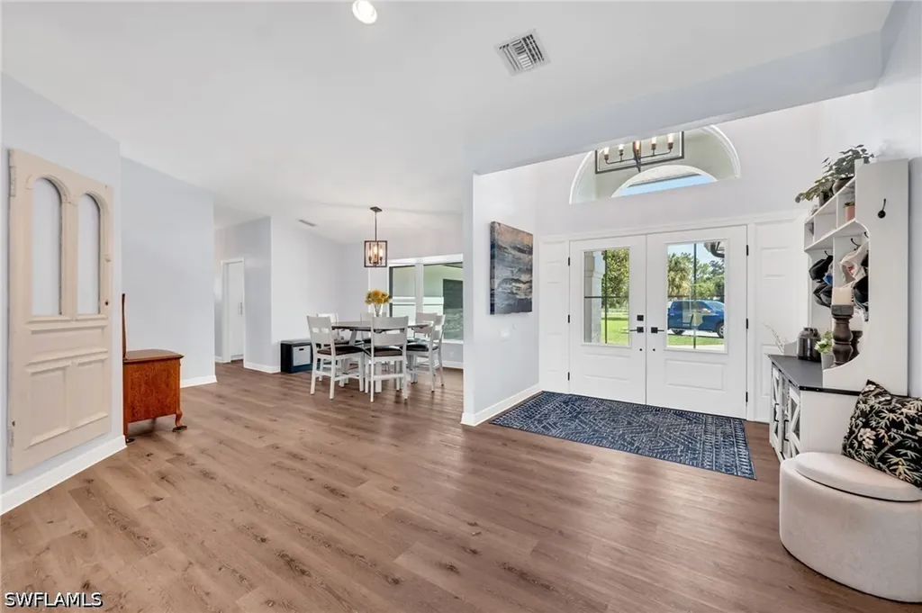 260 20th Avenue NE Naples FL 34120