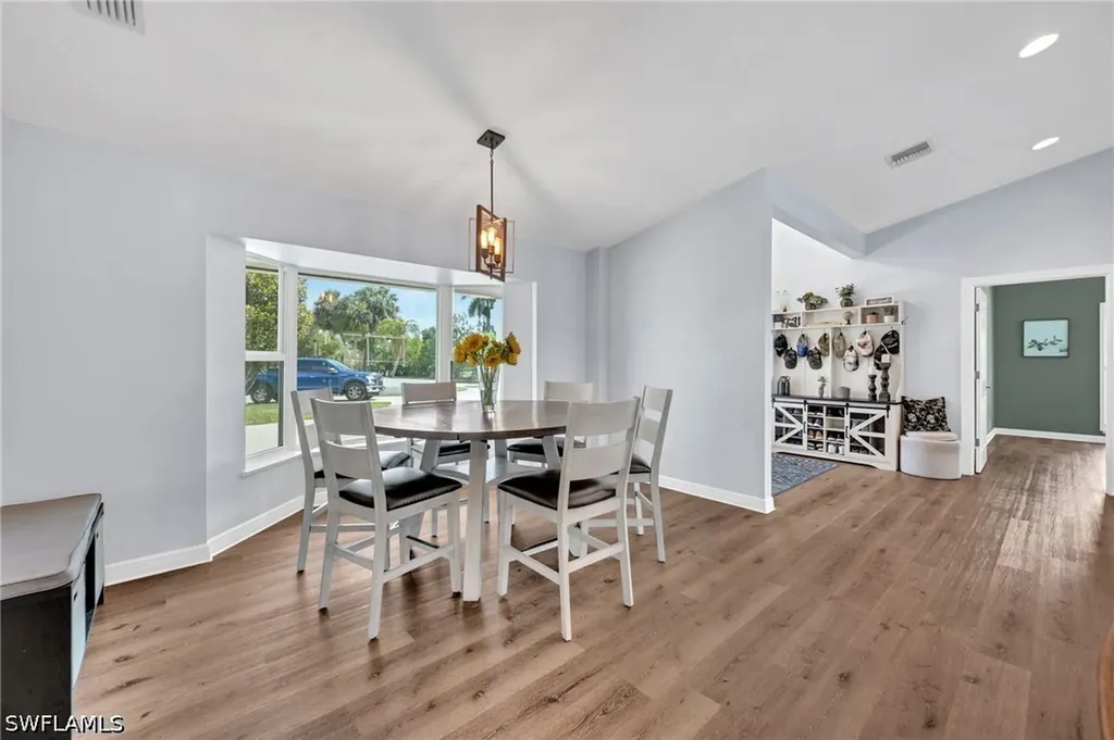 260 20th Avenue NE Naples FL 34120