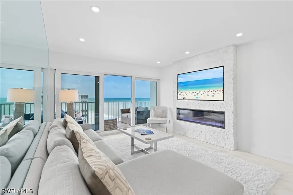 3443 Gulf Shore Boulevard N Naples FL 34103
