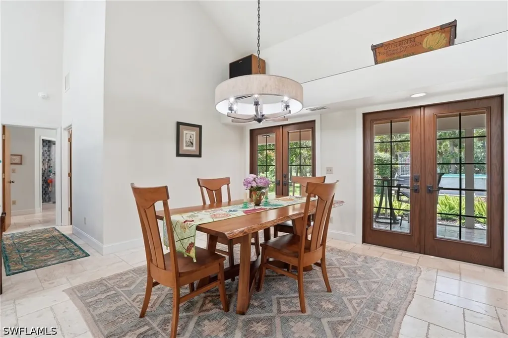 681 7th Street SW Naples FL 34117
