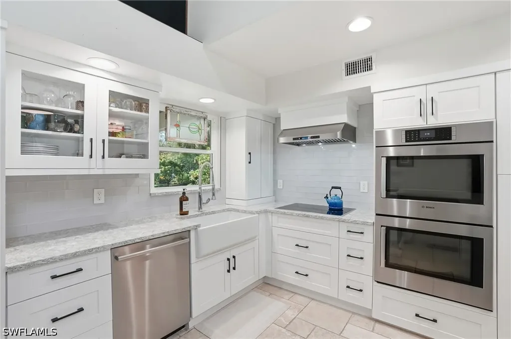 681 7th Street SW Naples FL 34117