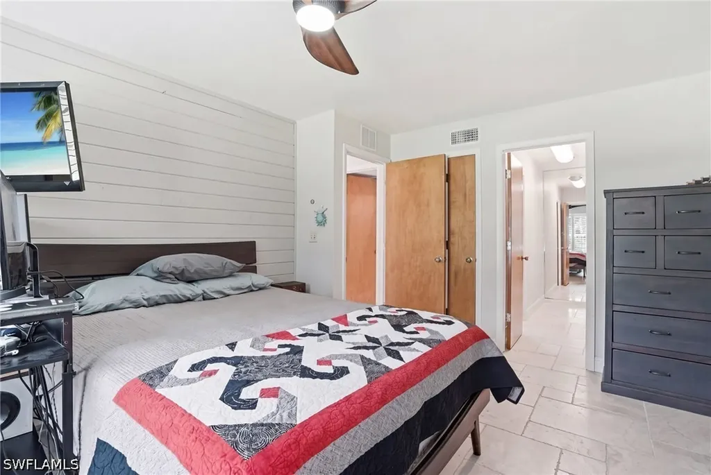 681 7th Street SW Naples FL 34117