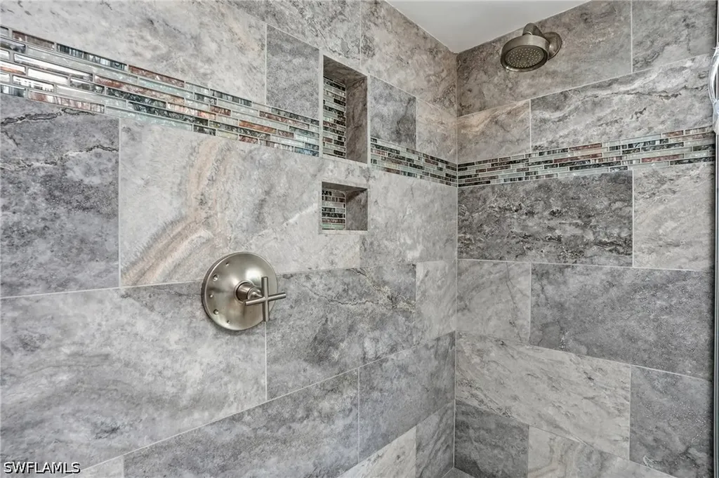 681 7th Street SW Naples FL 34117