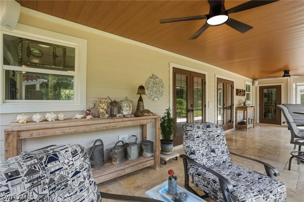 681 7th Street SW Naples FL 34117