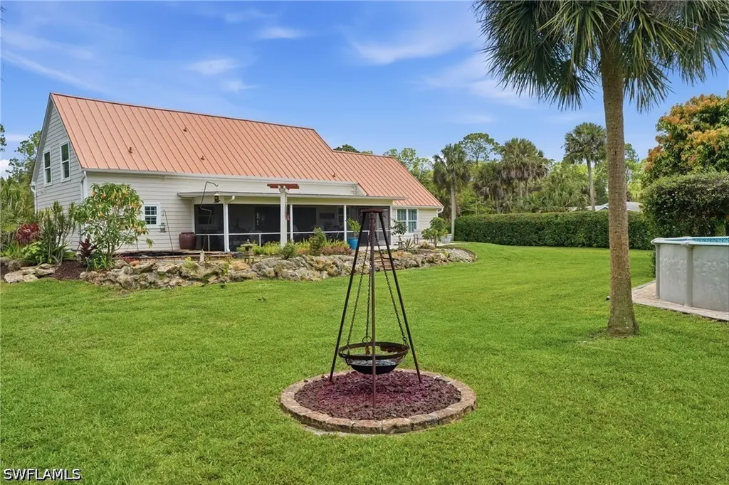 681 7th Street SW Naples FL 34117
