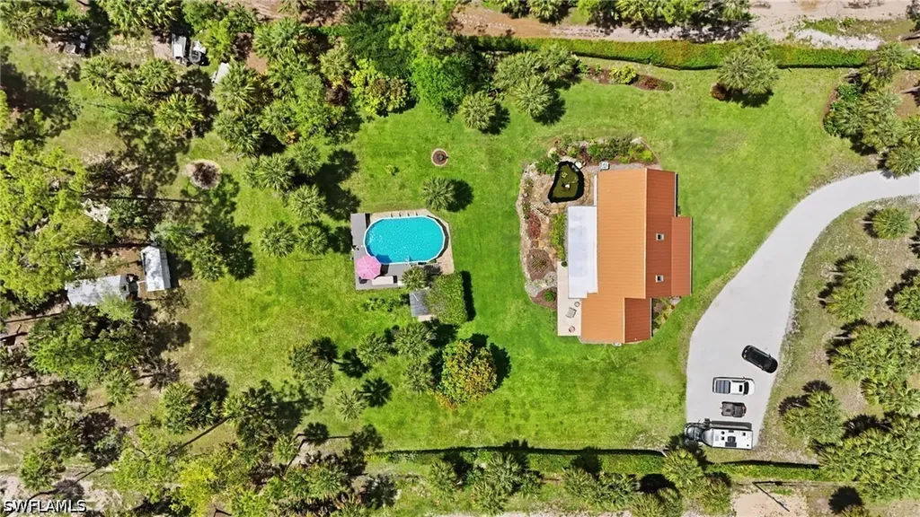 681 7th Street SW Naples FL 34117